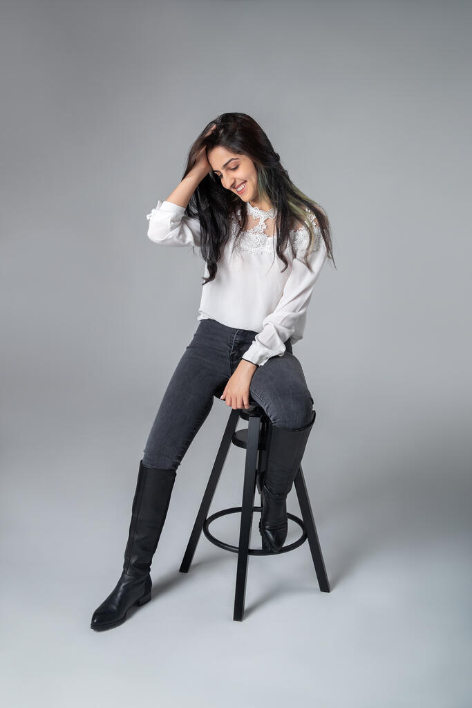 Nidhi - Mumbai Call Girl